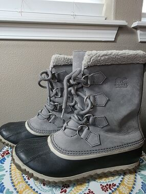 Sorel Caribou Slim Women's Quarry Gray Boots Sz 8